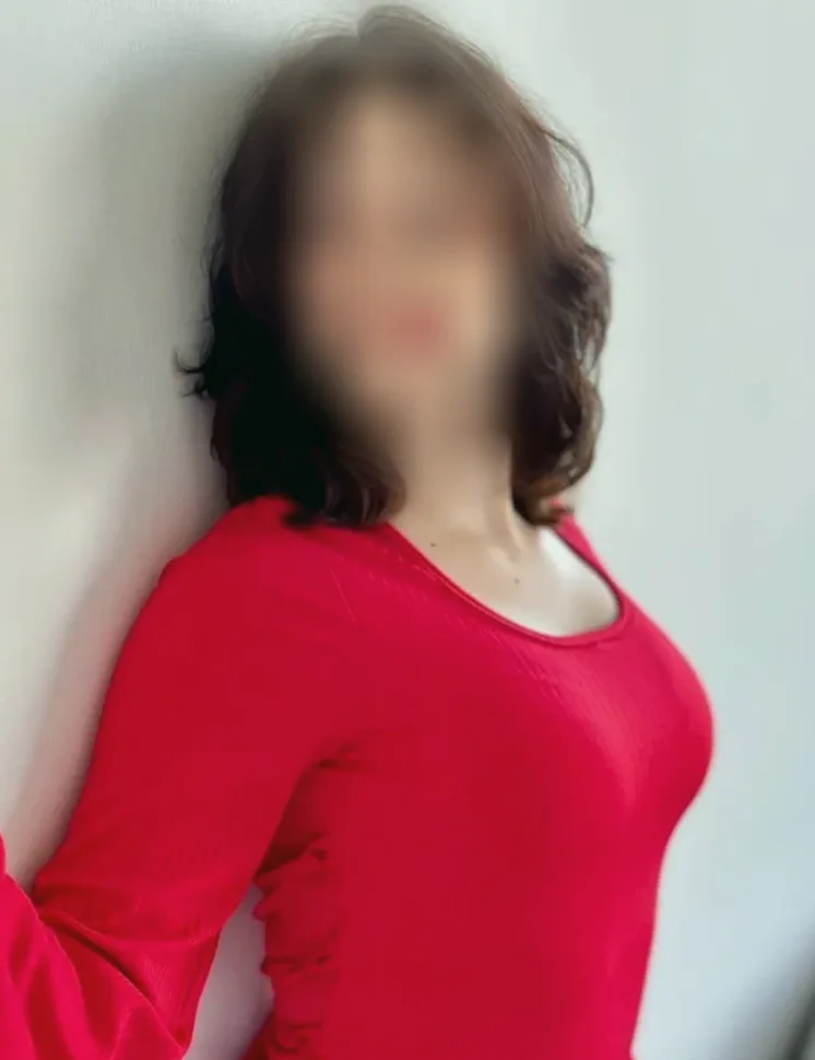 Ada, 21