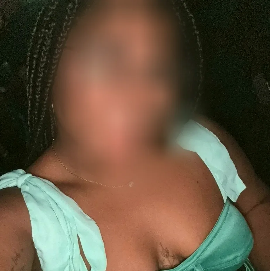 Ayesha, 29