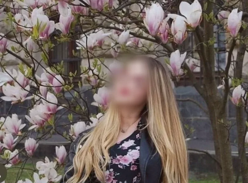 Harleen, 25