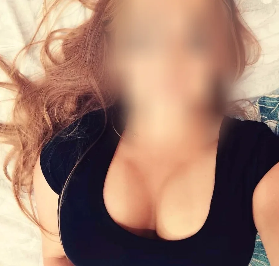 Mhairi, 32