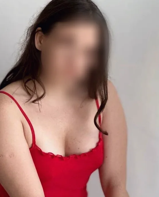 Skye, 28