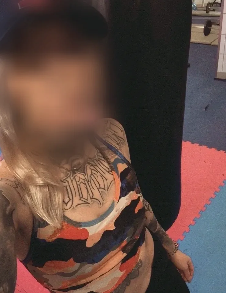 Skye, 23